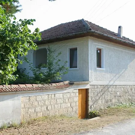 Lazarovata House * Rebrevtsi